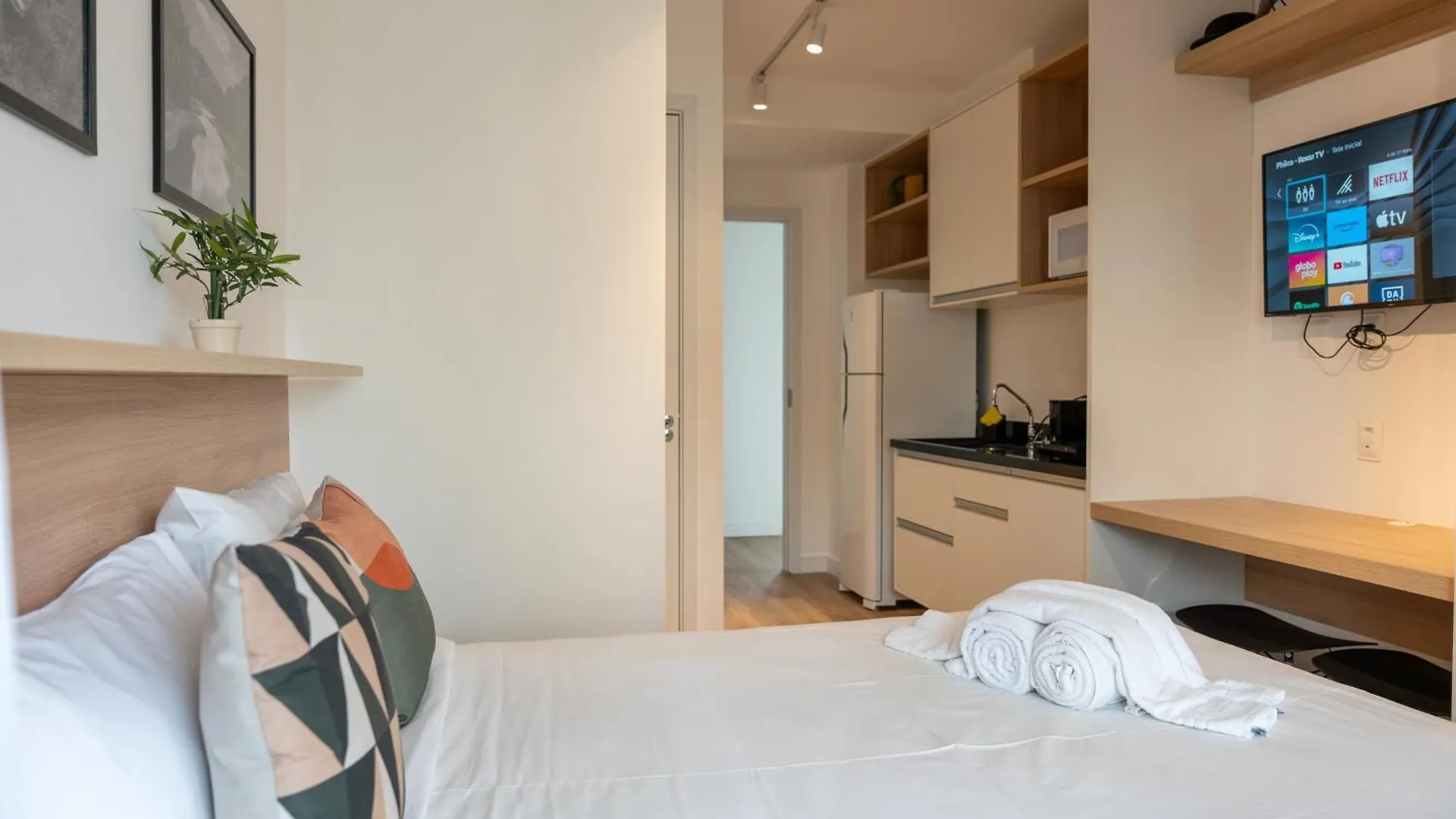 Studio Completo Consolacao - Metro Higienopolis-Mackenzie Sao Paulo Apartment